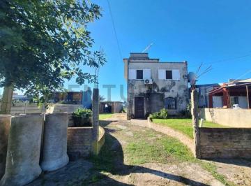 Casa · 125m² · 4 Ambientes · 3 Cocheras · Oportunidad Casa a Terminar en City Bell, Savoia