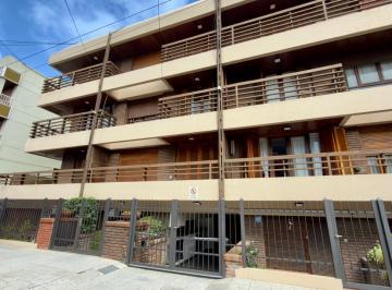 Departamento · 43m² · 2 Ambientes · Departamento 2 Amb a La Calle en Alquiler - Zona Playa Grande