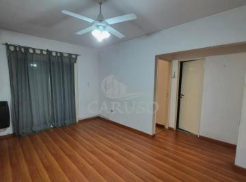 Departamento · 50m² · 3 Ambientes · 1 Cochera · Departamento en Quilmes Oeste