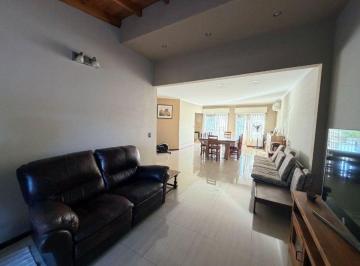 Local comercial de 4 ambientes, Quilmes · Local con Vivienda en Venta en Quilmes