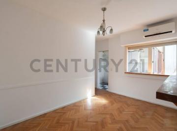 Departamento · 32m² · 2 Ambientes · Venta Dto. 2 Amb. Plaza Italia Apto Credito