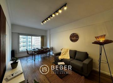 Departamento · 68m² · 3 Ambientes · En Venta Tres Ambientes a La Calle con Balcón Francés, Güemes