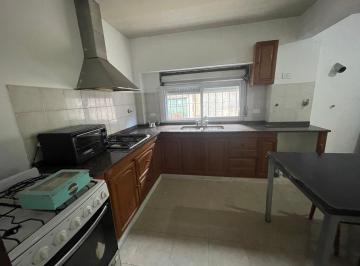 Casa de 3 ambientes, Berazategui · Casa en Venta. Tipo Americana - Reciclada a Nuevo Av Vergara y Eva Peron