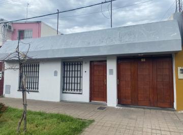 Casa · 192m² · 2 Ambientes · 1 Cochera · Casa en Venta en San Lorenzo