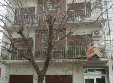 Departamento de 2 ambientes, Caballito · 2 Ambientes 3 Er Piso por Escalera Lateral Super Luminoso Cocina y Baño Completo Planes 673