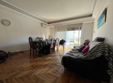 Departamento de 4 ambientes, Avellaneda · Tres Ambiente con Dependencias Centro de Avellaneda