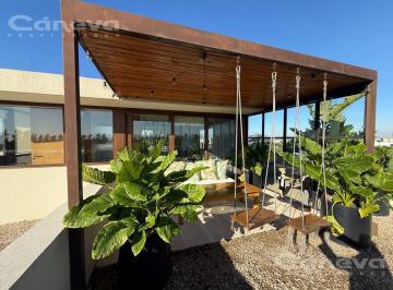 Casa · 500m² · 6 Ambientes · 4 Cocheras · Casa en Esquina con Doble Entrada