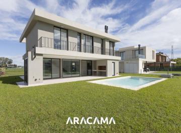 RRA-RR1-2214_2 · Casa en Venta en Canning Chico