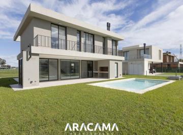 Casa · 200m² · 4 Ambientes · 2 Cocheras · Casa en Venta en Canning Chico