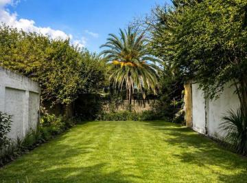 Terreno · 300m² · Terreno Lote en Venta en La Plata, G. B. a. Zona Sur