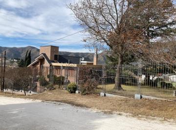 Casa · 380m² · 10 Ambientes · 2 Cocheras · Se Vende Casa de Categoria con Vista Panoramica a Villa Carlos Paz