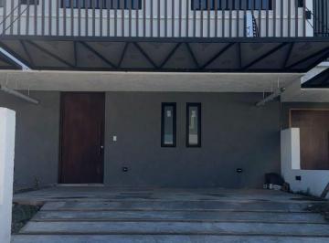 Casa de 5 ambientes, Córdoba · Venta Duplex 3 Dorm. en Solares de Manantiales Córdoba