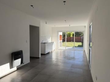 Casa · 71m² · 3 Ambientes · 1 Cochera · Casa en Gualeguaychu