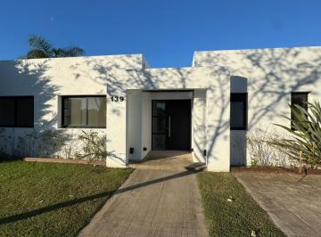 Casa · 190m² · 3 Ambientes · 2 Cocheras · Casa en Una Planta a La Laguna con Pileta | Oportunidad | San Matías | Maschwitz | Escobar