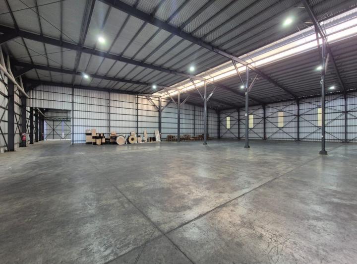 Bodega-Galpón · 2500m² · 2 Ambientes