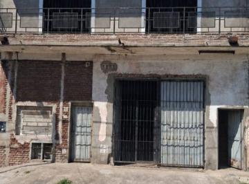 Bodega-Galpón , General San Martín · Galpón en Venta 800 m² Cubiertos | Doble Planta | Portón Para Camion