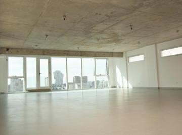 Oficina comercial · 145m² · 1 Ambiente · 1 Cochera · Oficina en Av Libertador Sky Office Piso 9