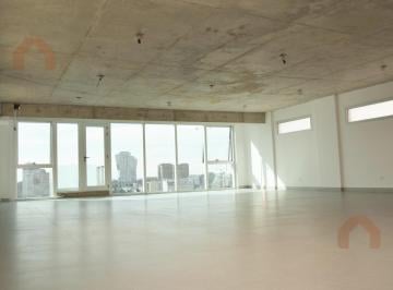 Oficina comercial · 145m² · 1 Ambiente · 1 Cochera · Oficina en Av Libertador Sky Office Piso 9