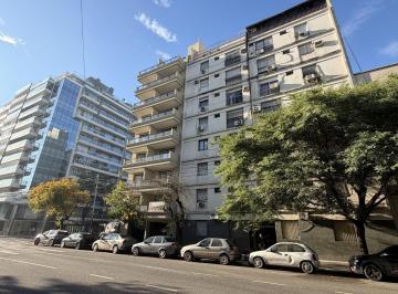 Departamento · 45m² · 2 Ambientes · 2 Ambientes Súper Luminoso con Balcón – Piso Alto – Excelente Ubicación Sobre Av Avellaneda