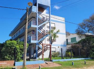 Departamento de 3 ambientes, Villa Gesell · Amplio Departamento a 1 Cuadra del Mar Zona Sur