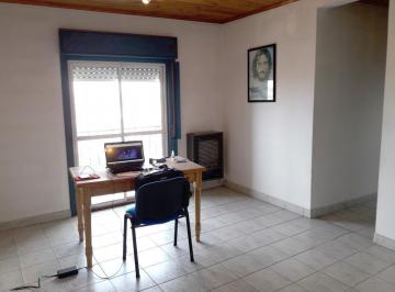 Departamento · 61m² · 4 Ambientes · 1 Cochera · Departamento en Venta - 3 Dorm. 1 Baño - 61 m² - Lanús