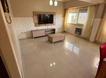 Departamento de 3 ambientes, Miramar · Departamento 3 Ambientes Reciclado Al Frente con Dependencia – 5° Piso