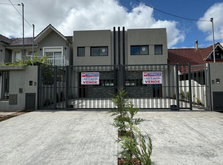Casa · 110m² · 4 Ambientes · 1 Cochera
