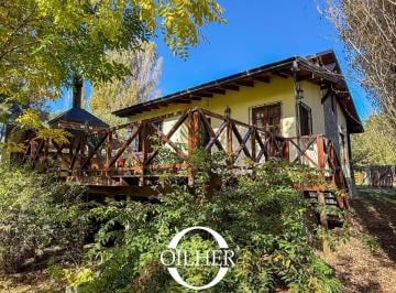 Casa de 4 ambientes, Mar Azul · Casa 4 Ambientes con Hermoso Parque! Retasada
