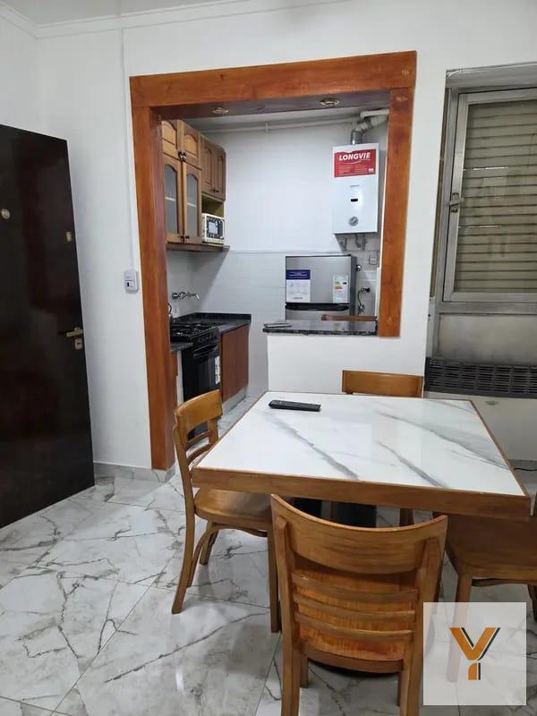Depto 2 amb, 27m² en 2° piso con cocina equipada — Santa Fe