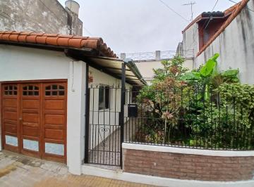 PH · 116m² · 3 Ambientes · 1 Cochera · Oportunidad en Gran Zona de Banfield, con Cochera, Dos Dorm., Patio y Terraza Venta