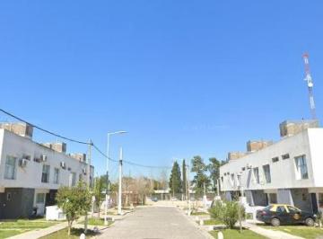 Casa · 70m² · 3 Ambientes · Casa en Venta - 2 Dorm. 2 Baños - Canning