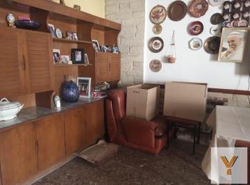 Casa · 130m² · 4 Ambientes · 1 Cochera · Casa en Venta - 3 Dorm. 1 Baño - Cochera - 170 m² - Quilmes