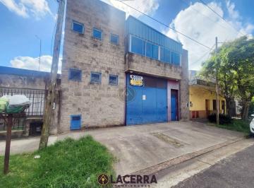 Bodega-Galpón · 225m² · 2 Cocheras · Venta de Galpón en Villa Ballester con Oficina.