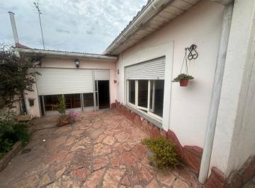 PH · 70m² · 3 Ambientes · Venta - PH Tres Ambientes - Patio