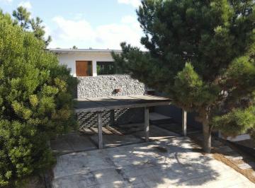 Casa · 200m² · 7 Ambientes · Casa en Venta - 4 Dorm. 4 Baños - Pinamar