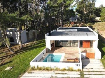Casa · 150m² · 5 Ambientes · Casa en Venta - 3 Dorm. 2 Baños - Pinamar