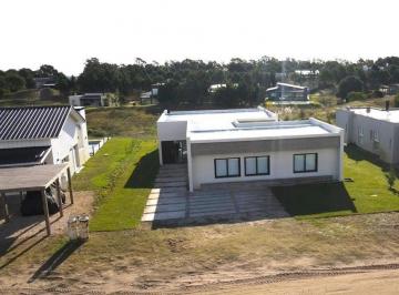 Casa · 150m² · 6 Ambientes · Casa en Venta - 3 Dorm. 3 Baños - Pinamar