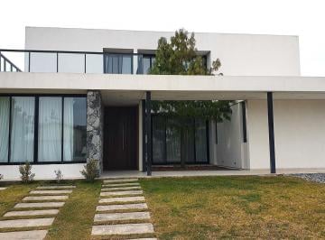 Casa · 257m² · 7 Ambientes · Casa en Venta - 5 Dorm. 5 Baños - Pinamar