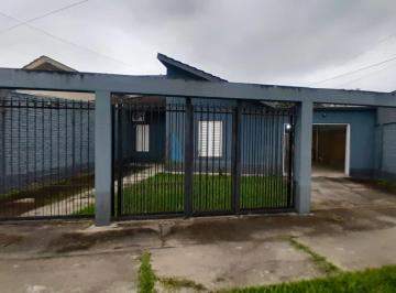 Casa · 180m² · 6 Ambientes · Oportunidad en Lomas de Tafi - Casa 3 Dorm. con Amplios Espacios y Quincho