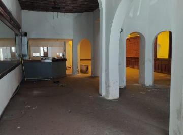Local comercial · 400m² · 5 Ambientes · Local Comercial en Alquiler Bº Centro