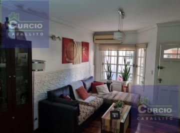 Casa · 91m² · 4 Ambientes · 1 Cochera · Casa en Boedo