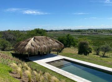 Terreno , Zárate · Chacra en Barranca con Impresionantes Vistas y Cantidad de Mejoras