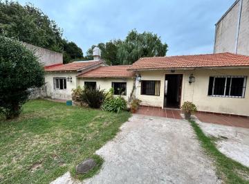 PH · 80m² · 4 Ambientes · 1 Cochera · PH en San Jose