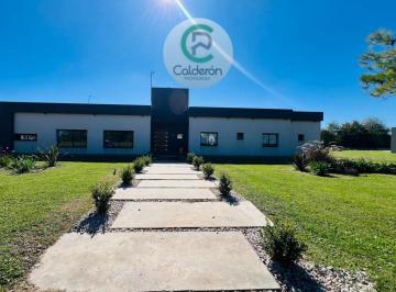 Casa · 280m² · 5 Ambientes · 5 Cocheras · Casa en Venta en Everlinks. Comarcas de Lujan.