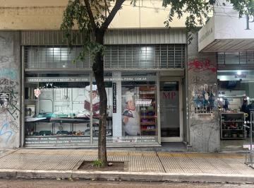 Local comercial · 41m² · 1 Cochera · Alquiler Excelente Local en La Mejor Zona de Florida
