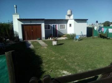 Casa · 90m² · 2 Ambientes · 1 Cochera · Casa en Venta - 1 Dormitorio 2 Baños - Cochera - 500 m² - Santa Clara del Mar
