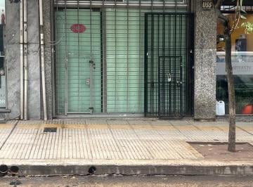Local comercial · 60m² · 1 Cochera · Alquiler Local Excelente Ubicacion