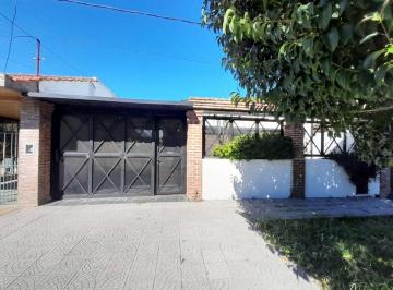 Casa de 4 ambientes, La Plata · Casa en Venta de 3 Dorm. en Calle 46 E/ 138 y 139 de La Plata