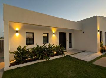 Casa · 130m² · 4 Ambientes · 2 Cocheras · Casa en Venta 3 Dorm. Barrio San Ramiro Pilar del Este