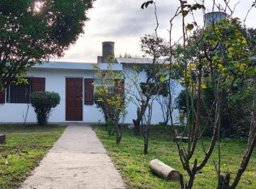 Casa · 98m² · 3 Ambientes · 1 Cochera · Alquiler Casa Santa Rosa de Lima con Parque